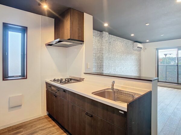 横浜 賃貸 リノベーション システムキッチン